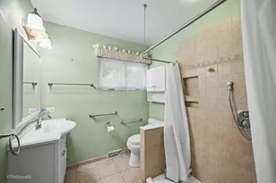 1006 Arbor Ave, Wheaton, IL 60189 - Photo 13