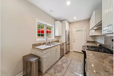 732 S Ashland Avenue S, La Grange, IL 60525 - Photo 11