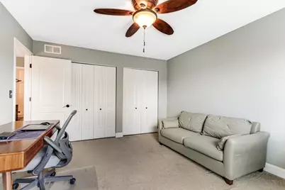 792 Brandt Drive, Lake in the Hills, IL 60156 - Photo 17