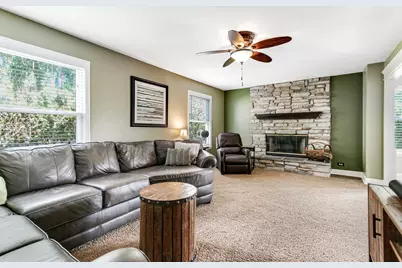792 Brandt Drive, Lake in the Hills, IL 60156 - Photo 7
