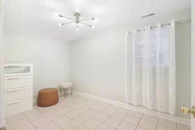 3112 N Davlin Court #B, Chicago, IL 60618 - Photo 13