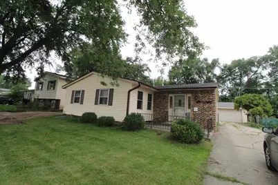 37294 N Grandwood Drive, Gurnee, IL 60031 - Photo 1