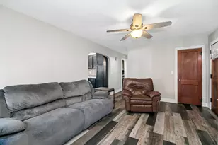 282 N Oak St, Herscher, IL 60941 - Photo 3