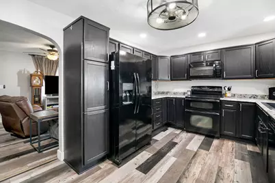 282 N Oak Street, Herscher, IL 60941 - Photo 5