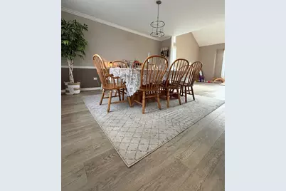 11751 Greenfield Drive, Orland Park, IL 60467 - Photo 5
