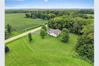 10296 E Kyte Road, Rochelle, IL 61068 - Photo 29