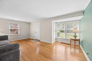723 S La Grange Rd, La Grange, IL 60525 - Photo 3