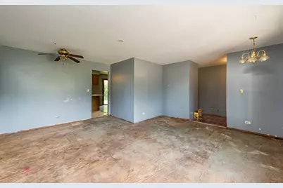2337 N Sheridan Road, Waukegan, IL 60087 - Photo 7