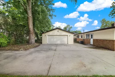 1140 Wallace Court, Chicago Heights, IL 60411 - Photo 25