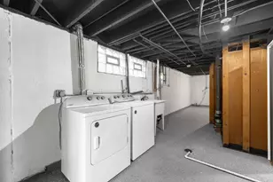 1140 Wallace Ct, Chicago Heights, IL 60411 - Photo 23