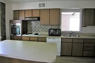 1514 Shepard Cir, Elk Grove Village, IL 60007 - Photo 5