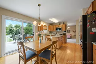 2144 Whitetail Dr, Aurora, IL 60503 - Photo 11