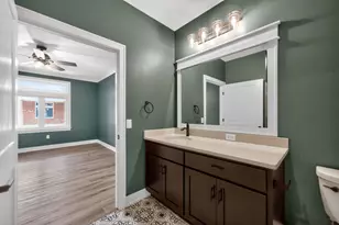66 Kloe Ln, Sycamore, IL 60178 - Photo 33