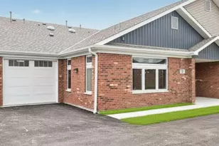 66 Kloe Ln, Sycamore, IL 60178 - Photo 1