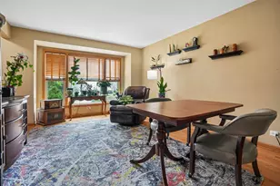 6228 W Huntington St, Chicago, IL 60646 - Photo 3