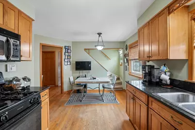 6228 W Huntington Street, Chicago, IL 60646 - Photo 11