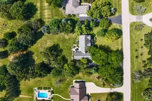 10303 E Hickory Ridge Dr, Rochelle, IL 61068 - Photo 47