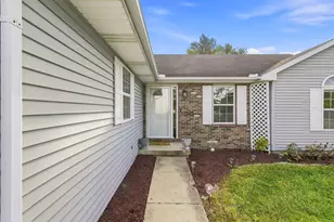 602 Brittany Dr, Champaign, IL 61822 - Photo 3