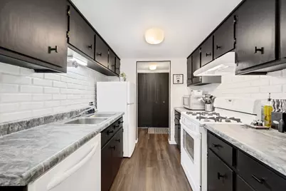 [Address not provided], Downers Grove, IL 60516 - Photo 13