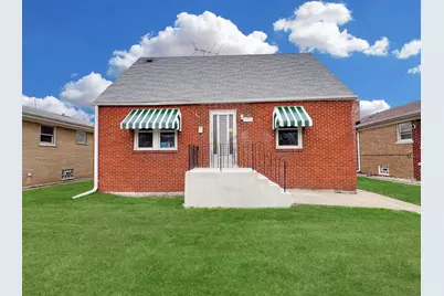435 Greenbay Avenue, Calumet City, IL 60409 - Photo 1