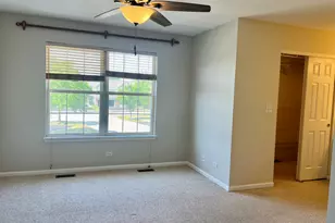 1560 E Chivalry Ct, Palatine, IL 60074 - Photo 17