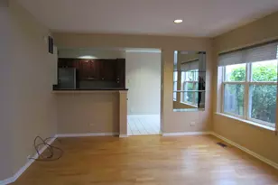 1560 E Chivalry Ct, Palatine, IL 60074 - Photo 7