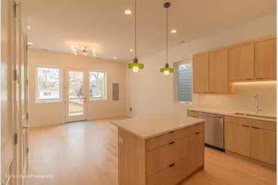 6747 S Langley Avenue, Chicago, IL 60637 - Photo 3