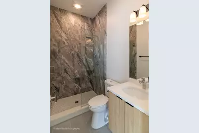 6747 S Langley Avenue, Chicago, IL 60637 - Photo 9
