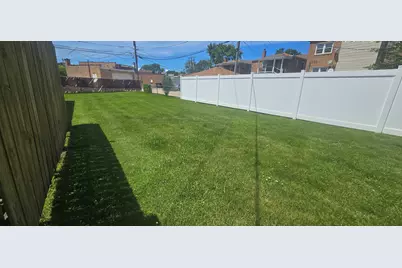 7546 W Cleveland Street #2, Niles, IL 60714 - Photo 23