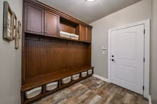 835 S Wright St, Naperville, IL 60540 - Photo 15