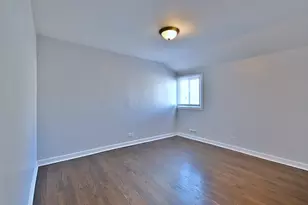 7142 N Keating Ave, Lincolnwood, IL 60712 - Photo 17