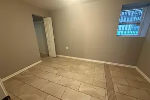 1315 S Komensky Ave, Chicago, IL 60623 - Photo 9