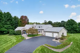 1646 Valley View Rd, Belvidere, IL 61008 - Photo 5