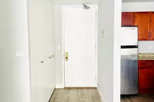 655 W Irving Park Rd, Chicago, IL 60613 - Photo 3