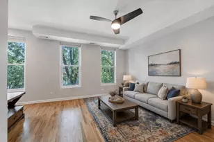 1427 W Superior St, Chicago, IL 60642 - Photo 3