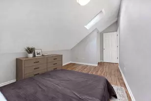 1427 W Superior St, Chicago, IL 60642 - Photo 17