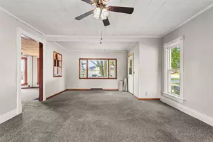 764 S Piatt St, Bement, IL 61813 - Photo 9