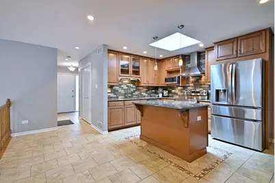 712 67th Street, Darien, IL 60561 - Photo 3