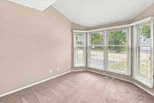 66 Copperwood Dr, Buffalo Grove, IL 60089 - Photo 5