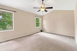 66 Copperwood Dr, Buffalo Grove, IL 60089 - Photo 17