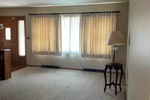 480 Martin Dr, South Elgin, IL 60177 - Photo 9