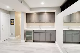 4343 N Hamlin Ave, Chicago, IL 60618 - Photo 25