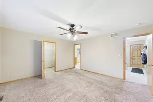 2819 Mary St, Belvidere, IL 61008 - Photo 29