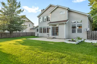 2241 Avalon Court S, Buffalo Grove, IL 60089 - Photo 3