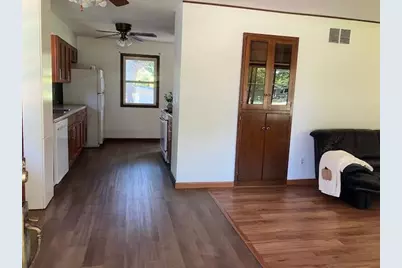 2109 W 7th St Street, Winthrop Harbor, IL 60096 - Photo 7