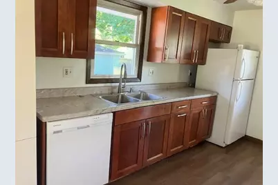 2109 W 7th St Street, Winthrop Harbor, IL 60096 - Photo 5