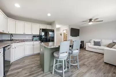 1088 Turin Drive, Hampshire, IL 60140 - Photo 9