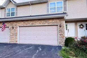 1149 Alexandria Dr, Sycamore, IL 60178 - Photo 1