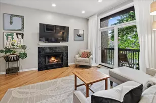 1464 W Grace St, Chicago, IL 60613 - Photo 3