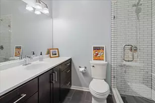 1464 W Grace St, Chicago, IL 60613 - Photo 11